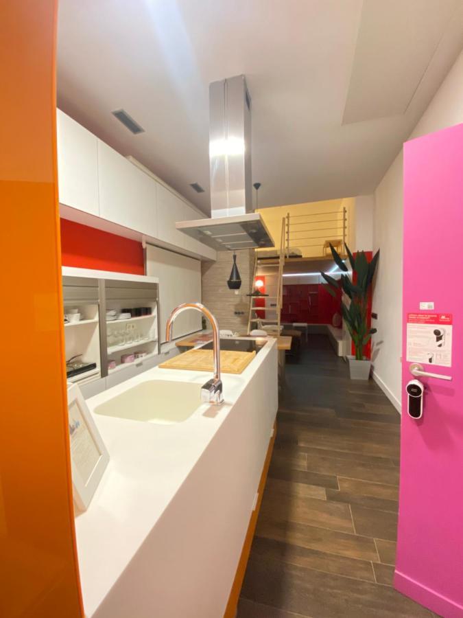 Apartamento Cozy designer apart / Acogedor apartamento de diseño ● WiFi - Jacuzzi - A/C SteamSauna Madrid Exterior foto
